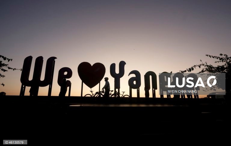 Myanmar: Nascer do Sol em Yangon