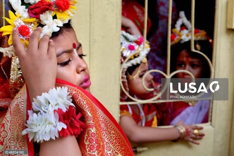 Índia: Festival Hindu Kumari Puja em Calcutá