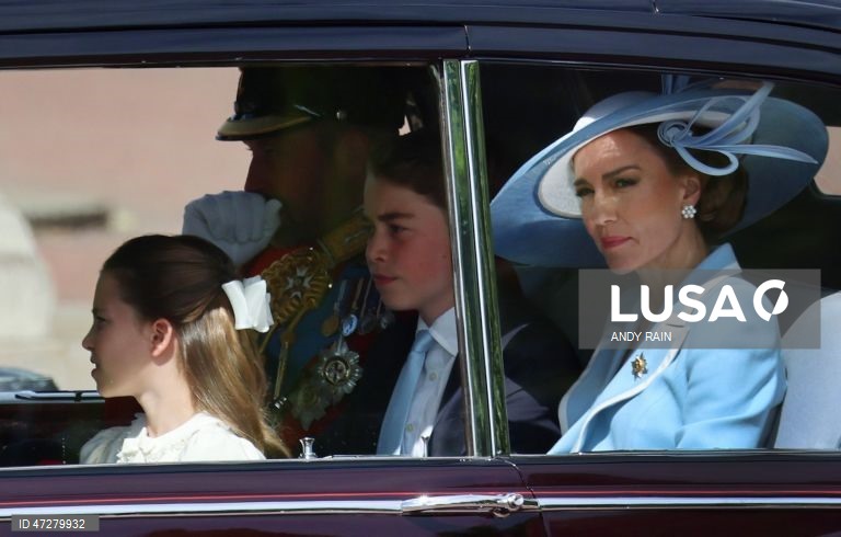 Reino Undo: Parada militar de comemoração do aniversário do Rei em Londres
