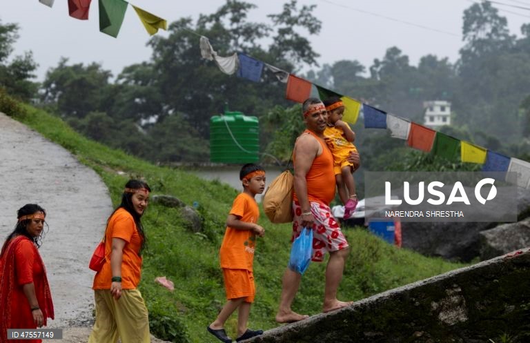 Nepal: Cerimónia hindu dedicada ao deus Xiva