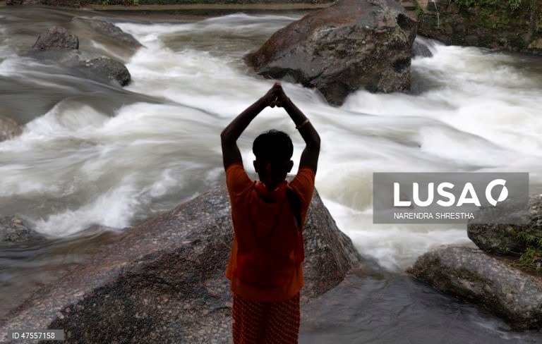 Nepal: Cerimónia hindu dedicada ao deus Xiva