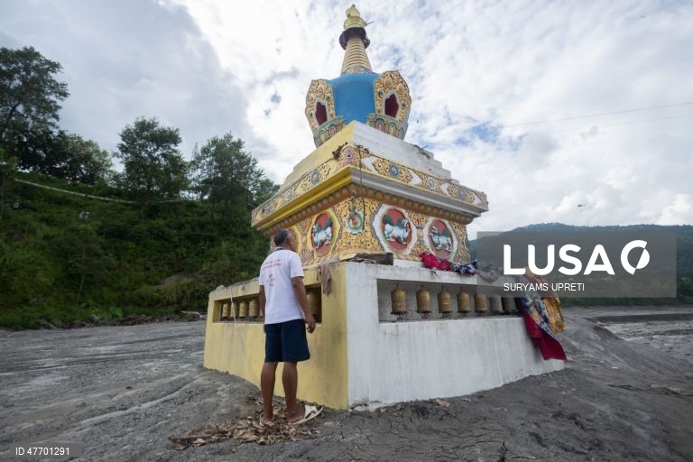 Nepal: danos causados pelas inundações em Nuwakot