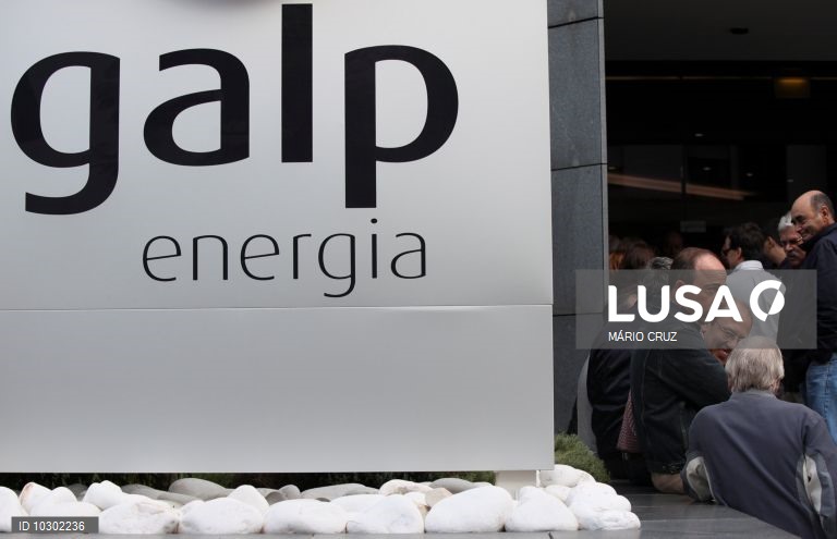 Ações da Galp caem 11,85% desde a abertura da bolsa de Lisboa