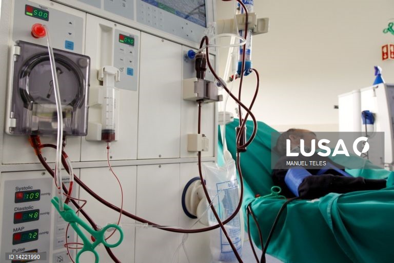 Associação alerta para “tempos muito difíceis” para clínicas diálise