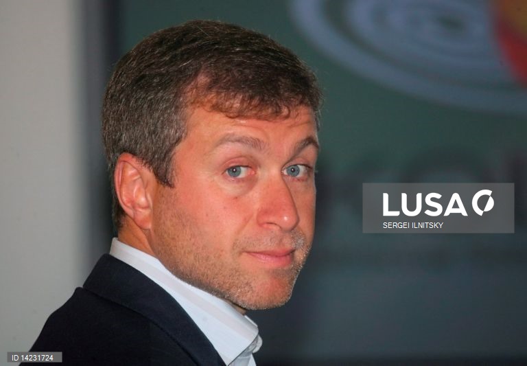 Portugal: Prosecutors investigating granting of nationality to Roman Abramovich