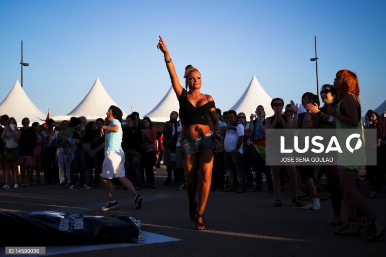 Arraial Lisboa Pride quer mais de 100 mil pessoas hoje na Praça do Comércio