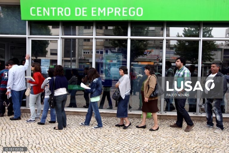 Número de desempregados nos centros de emprego cai 11,1% em janeiro - IEFP