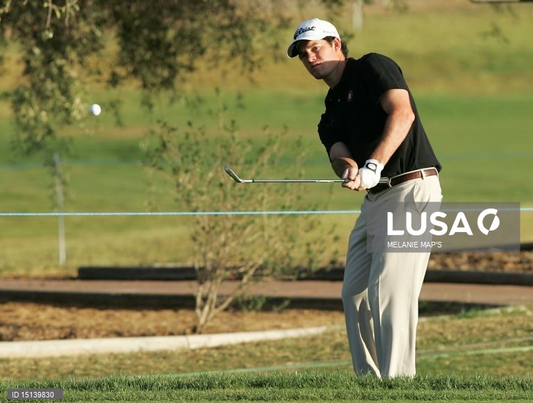 Ricardo Melo Gouveia líder provisório do Challenge Costa Brava em golfe