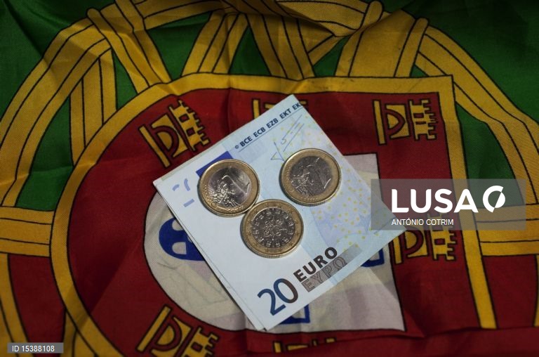 Juros da dívida de Portugal descem a dois, a cinco e a 10 anos