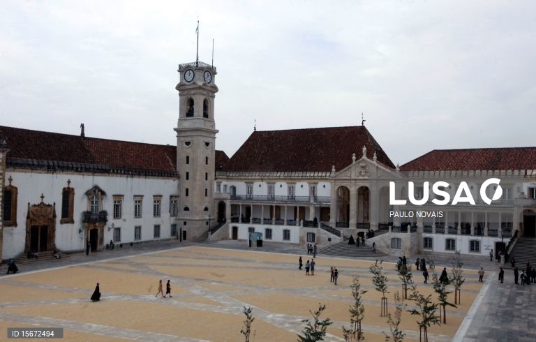 Tinta condutora à base de água quer revolucionar produção de circuitos eletrónicos