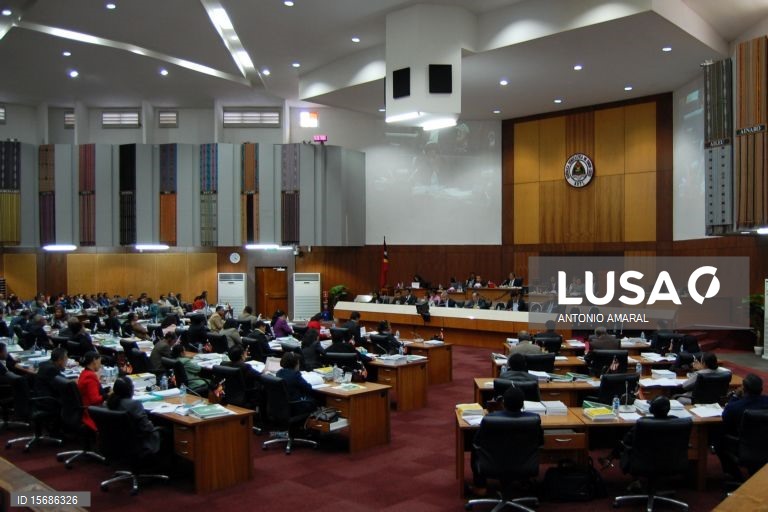 Sociedade civil timorense contra gasto para aquisição de viaturas para deputados