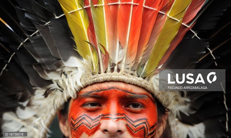 Tribo indígena brasileira Yawanawá distinguida com prémio de arte digital