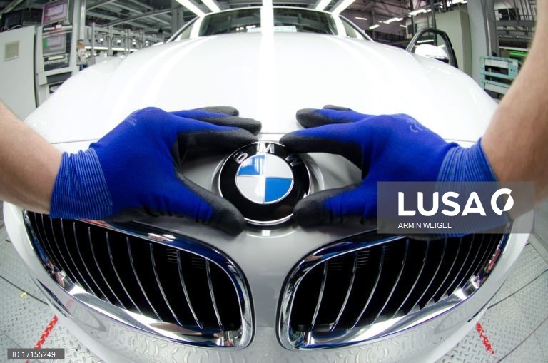 BMW recolhe 180.000 veículos na China por avaria com risco de incêndio
