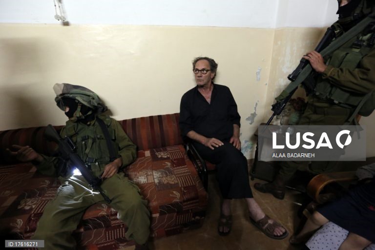 Cineasta palestiniano Mohammad Bakri, conhecido por “Jenin, Jenin”, morre aos 72 anos