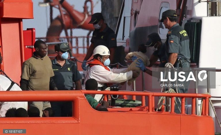 Autoridades espanholas resgataram 83 migrantes ao largo das Baleares