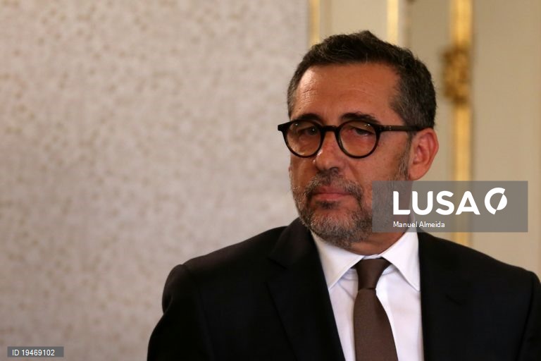 Juiz do Tribunal Constitucional Teles Pereira renuncia às funções