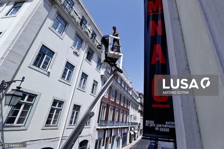 Exposição com 16 artistas portugueses e brasileiros explora o oculto no Museu do Chiado