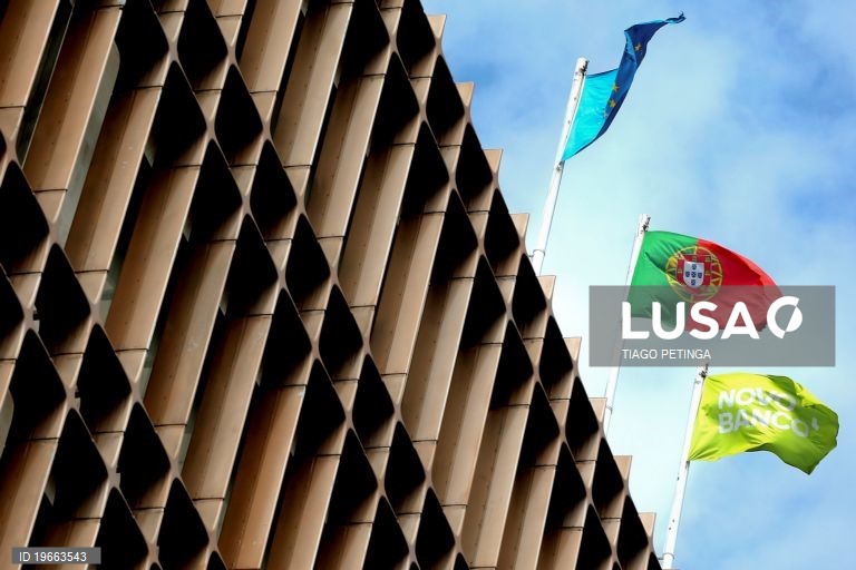 Auditoria revela perdas de 4.042 ME no Novo Banco e Governo envia relatório para PGR