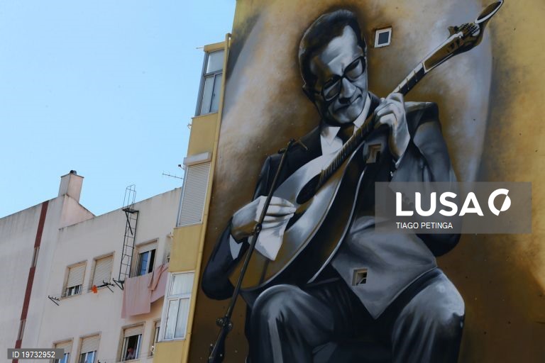 Músicos portugueses levam obra de Carlos Paredes a 15 países durante seis meses