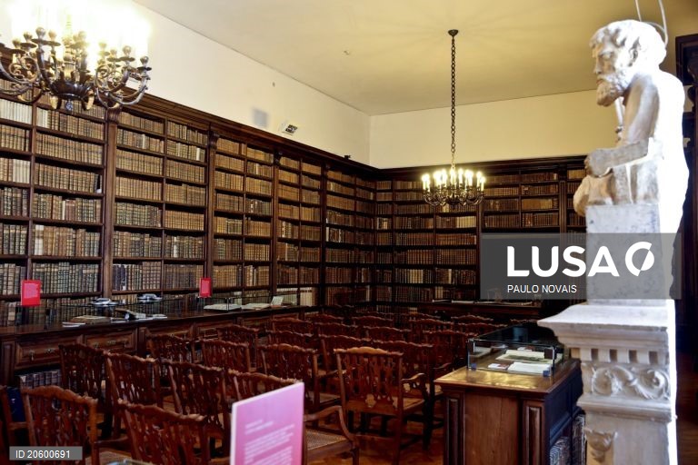 Biblioteca Geral da Universidade de Coimbra revela 32 lugares imaginários da literatura