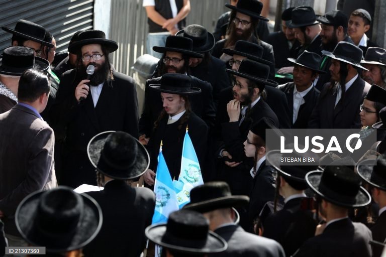 Membros da seita judaica Lev Tahor entram em confronto com polícia na Guatemala