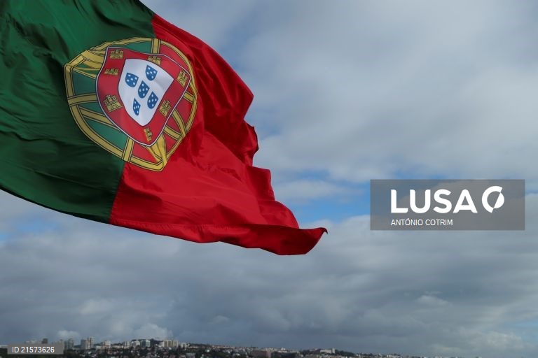 Nacionalidade de netos e cônjuges de portugueses simplificada e mais justa por lei aprovada hoje
