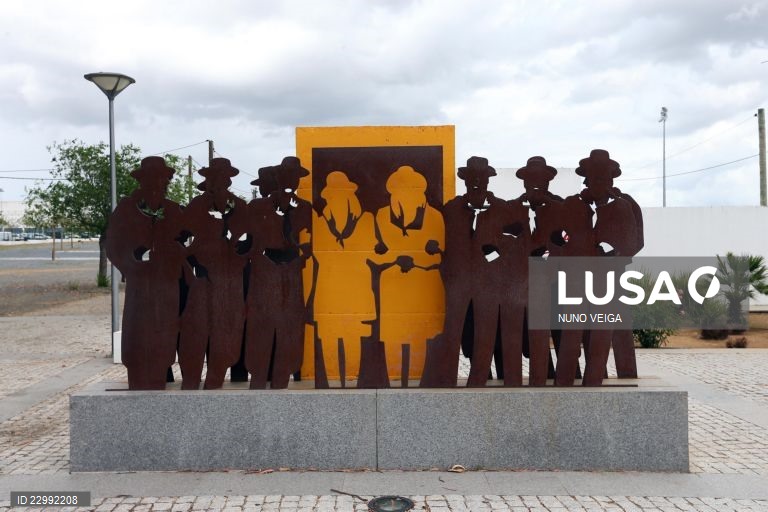 Grupo de Cantadores de Paris lança primeiro álbum de cante alentejano