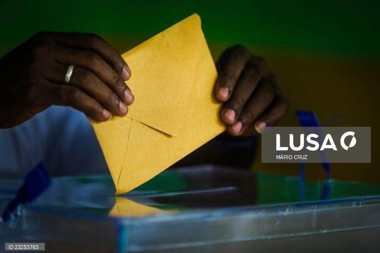 Moçambique/Eleições: 13,1 milhões de moçambicanos chamados hoje às urnas
