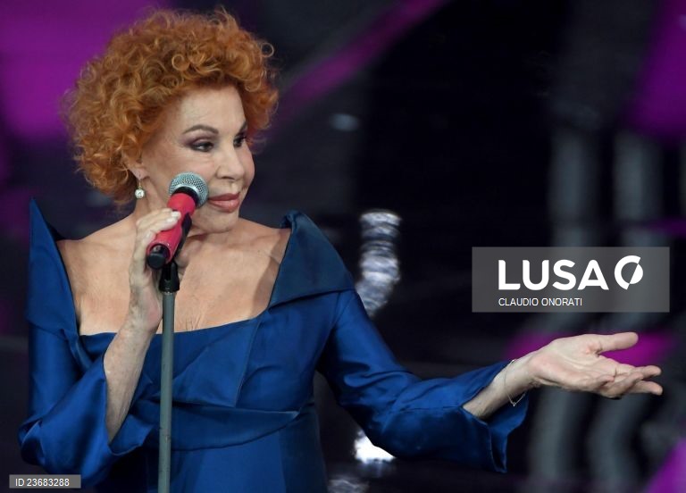 Cantora Ornella Vanoni, ícone da música italiana, morreu aos 91 anos