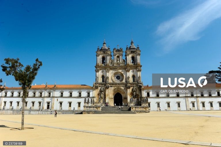 Obras no Mosteiro de Alcobaça sobem de 6,5 para 8,9 milhões de euros