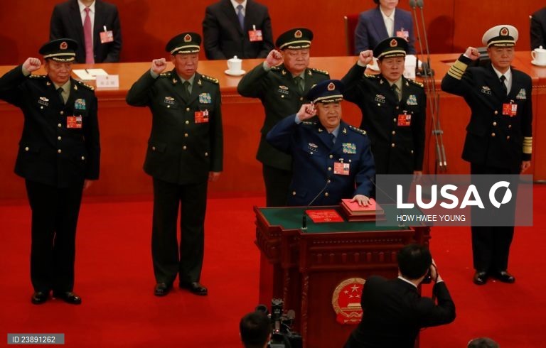 China destitui almirante Miao Hua de órgão de direção das forças armadas