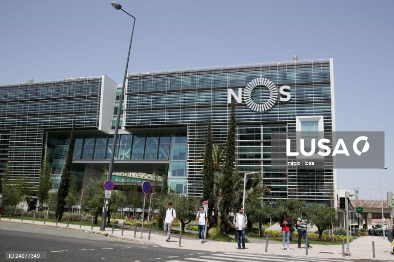 Lucro da NOS recua 21% até junho para 116,8ME devido a mais-valias em 2024