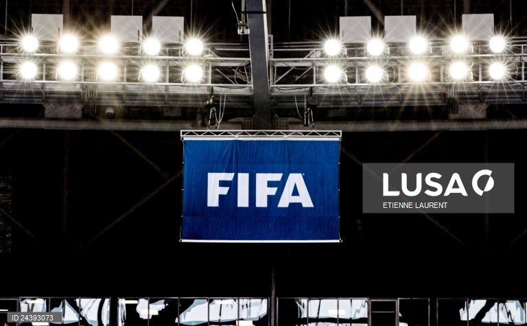 FIFA admite mudança na regra do fora de jogo