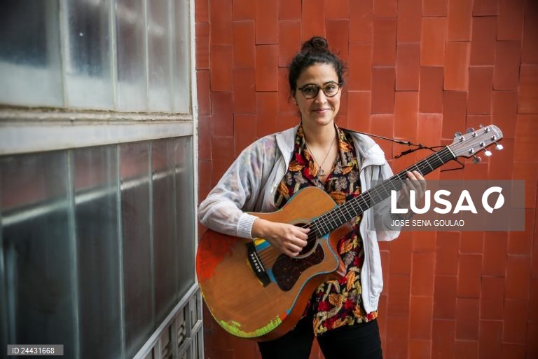 Portuguesa MARO vai fazer primeira parte de seis concertos de Shawn Mendes