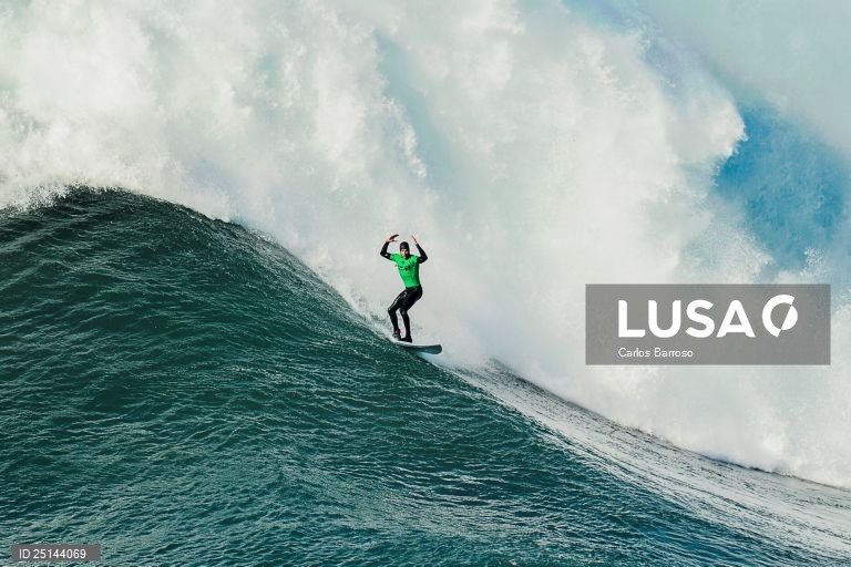 Portugal: Surfer Grant Twiggy Baker  wins WSL BWT Nazare Challenge
