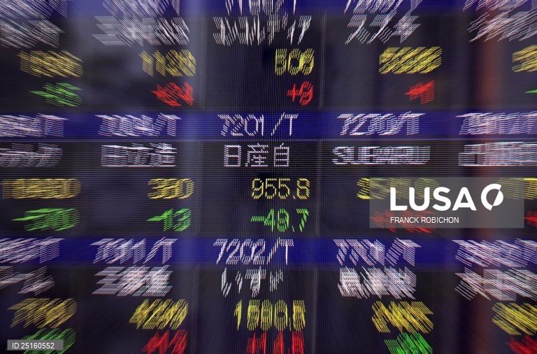 Bolsa de Tóquio abre com Nikkei a subir 0,23%