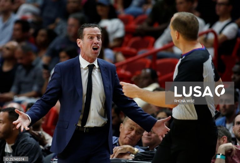 Kenny Atkinson eleito treinador do ano na NBA após excelente fase regular com Cavaliers