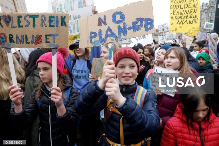 Students hold protests against political inaction on climate change