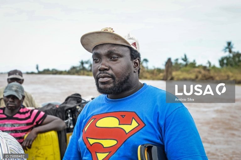 Mozambique: Buzi super-hero risks trip to feed family