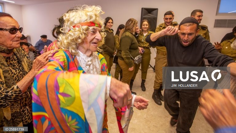 Israelis who survived the Holocaust at Purim party in Tel Aviv