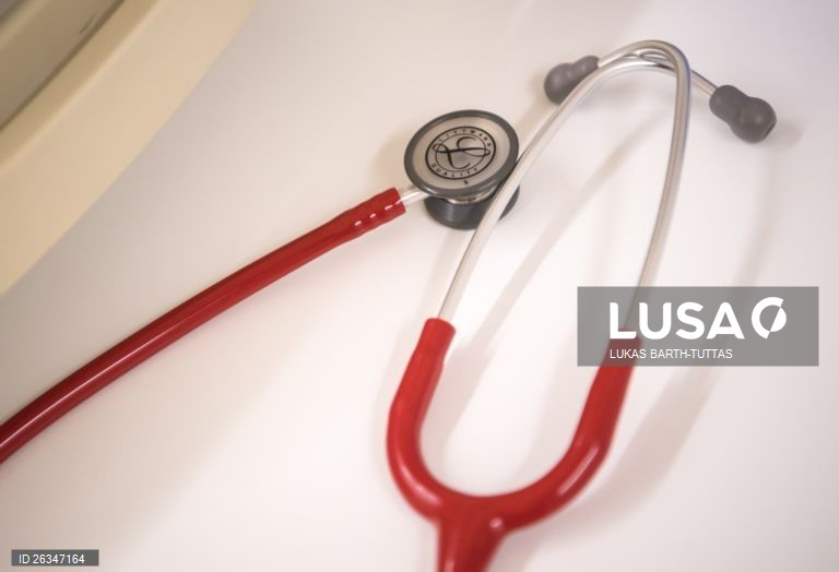Aberto concurso com 606 vagas para médicos recém-especialistas