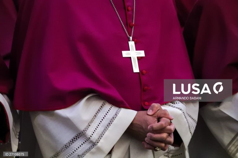 Governo vai isentar de impostos indemnizações às vítimas de abusos na Igreja Católica