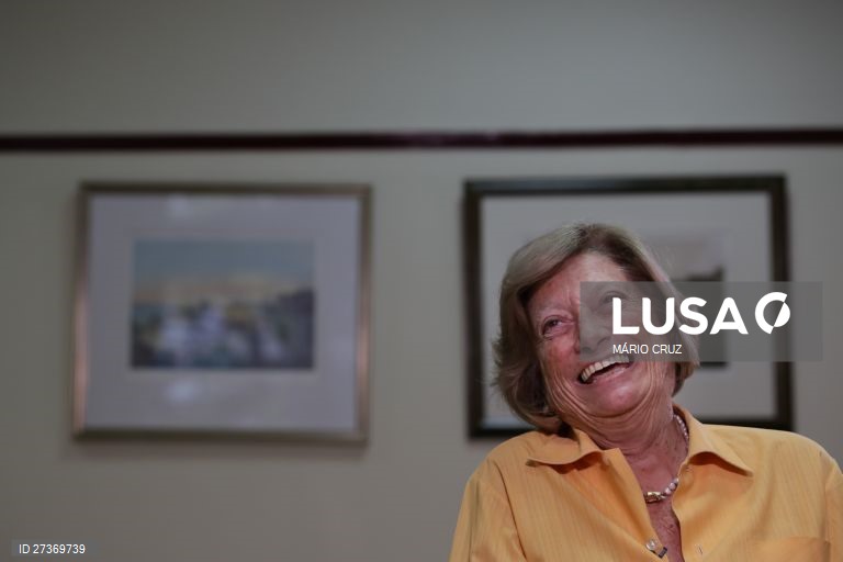 Morreu a pedagoga Maria Emília Brederode dos Santos aos 84 anos