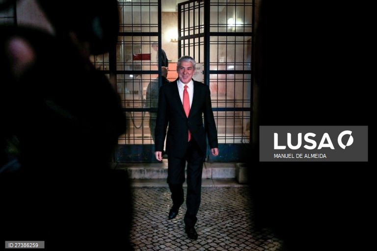 Sócrates justifica gastos em viagens com herança de 5ME da mãe