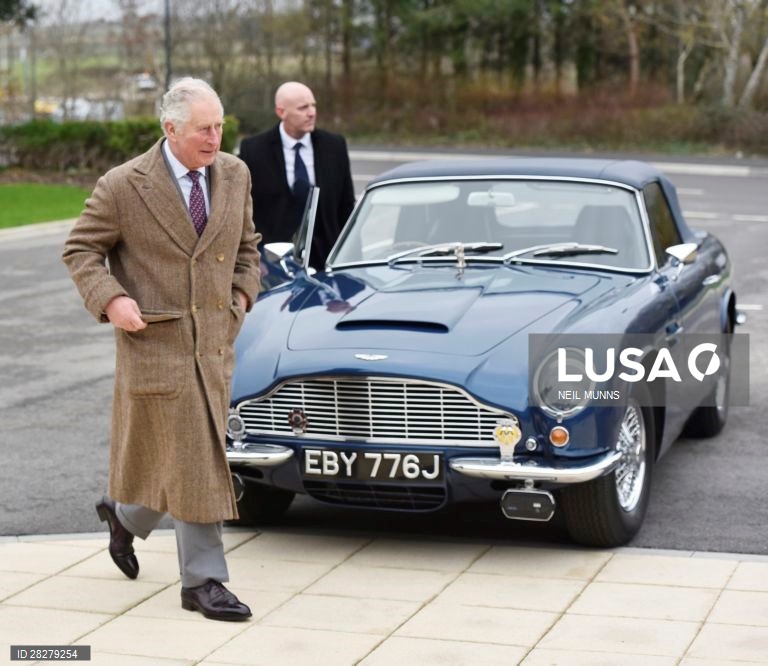 Covid-19: Príncipe Carlos infetado com o novo coronavírus