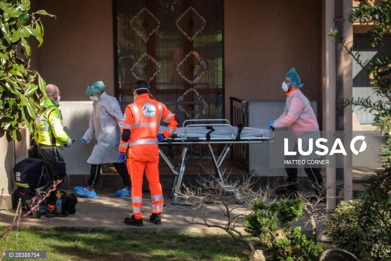 Covid-19: Novos surtos em Espanha, Reino Unido e França preocupam Europa