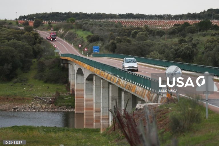 Covid-19: Emigrantes querem verão em Portugal e estão a optar por entradas terrestres