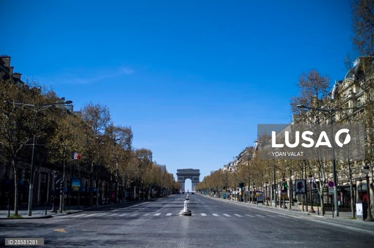 Covid-19: França contabiliza quase 9.000 mortos devido ao vírus