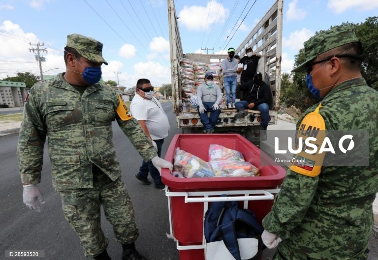 National Guard delivers supplies in Cancun for COVID-19