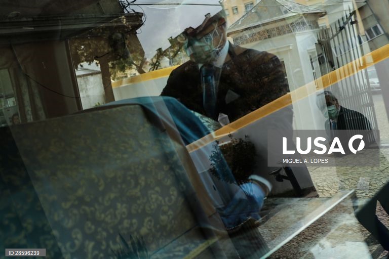 Covid-19: Mais oito mortes e 375 novos casos em Portugal